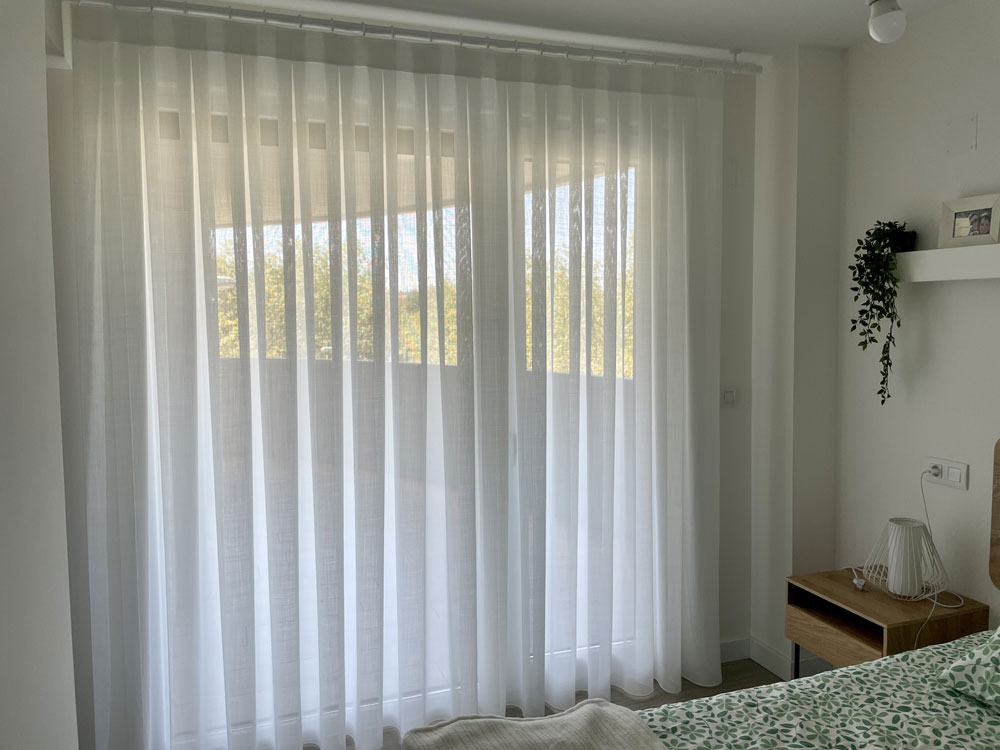 Diferencias entre cortinas, estores y visillos